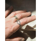 LOVE KNOT RING